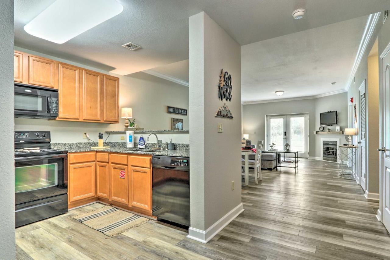 Downtown Pigeon Forge Condo With Pool Access! エクステリア 写真