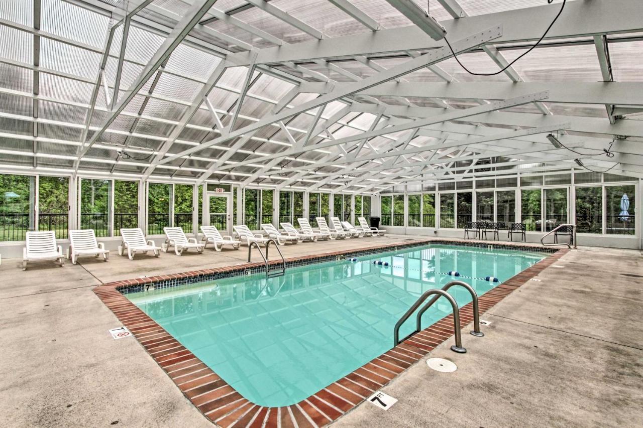 Downtown Pigeon Forge Condo With Pool Access! エクステリア 写真