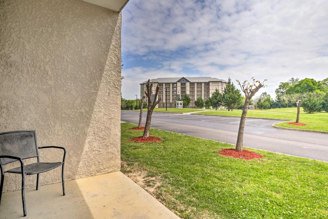 Downtown Pigeon Forge Condo With Pool Access! エクステリア 写真