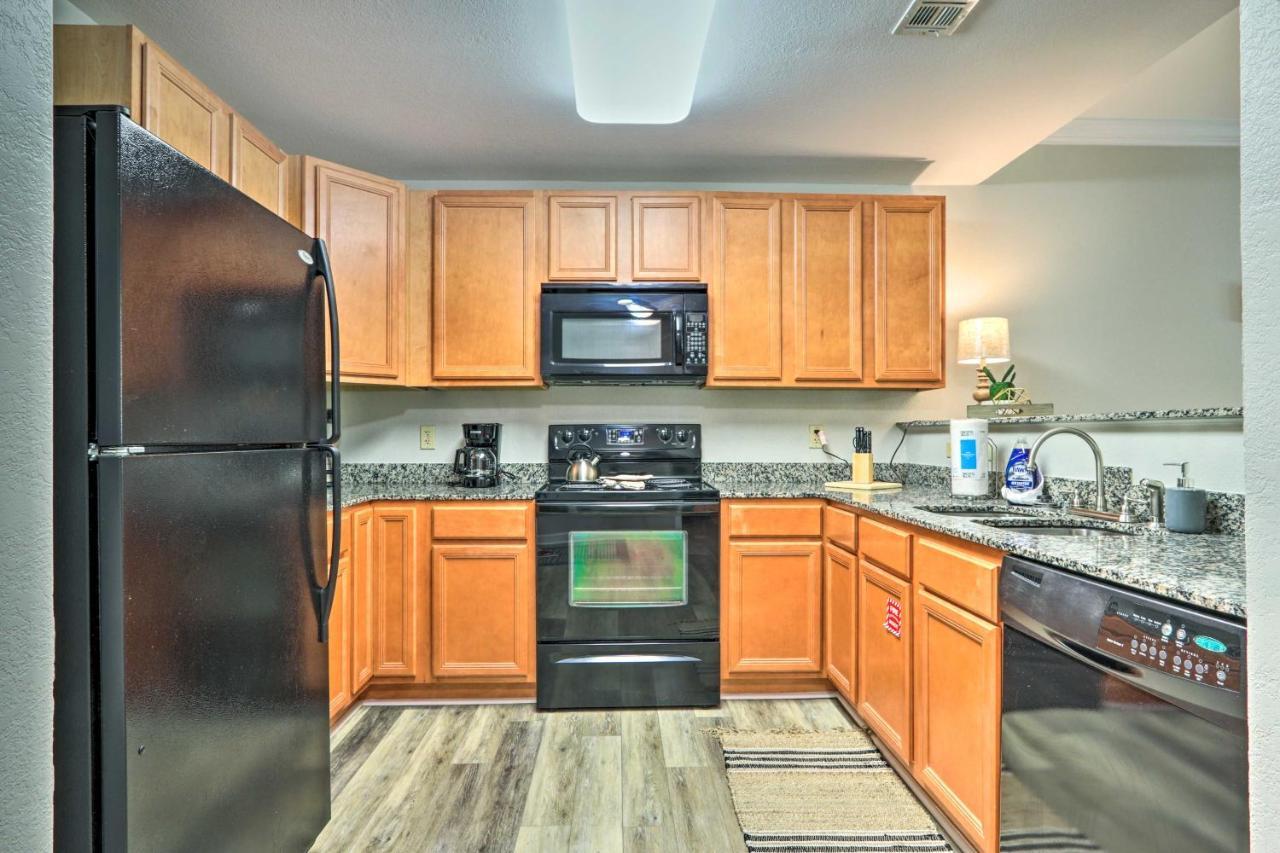 Downtown Pigeon Forge Condo With Pool Access! エクステリア 写真