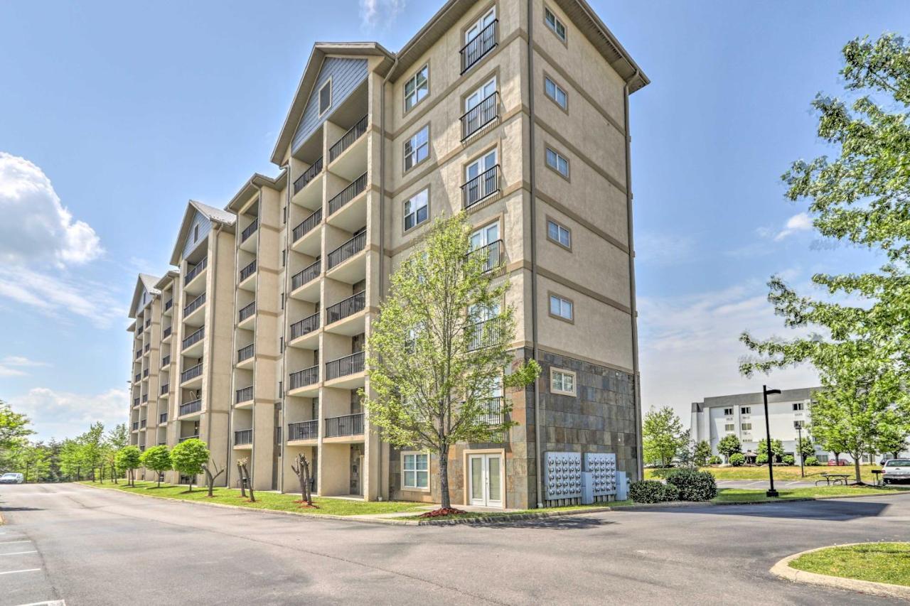 Downtown Pigeon Forge Condo With Pool Access! エクステリア 写真
